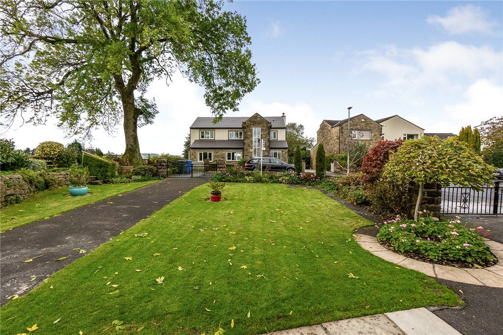 3 bed detached house for sale in Chapel Walk, Long Preston, Skipton, North Yorkshire BD23, £375,000