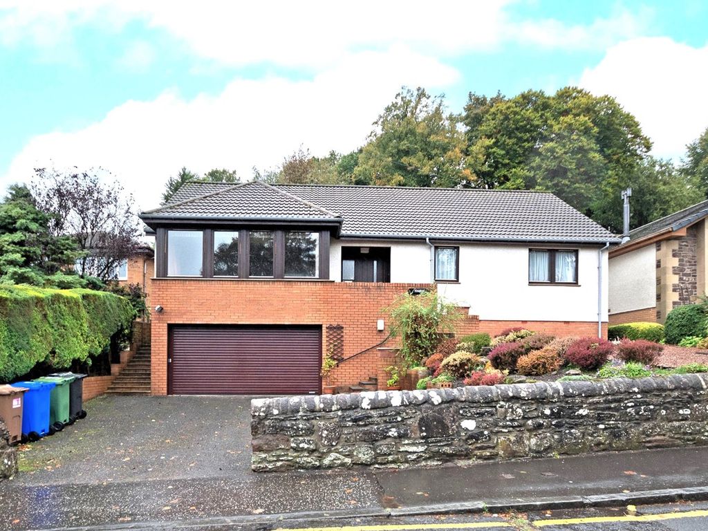 3 bed detached house for sale in Smithy Loan, Dunblane FK15, £395,000