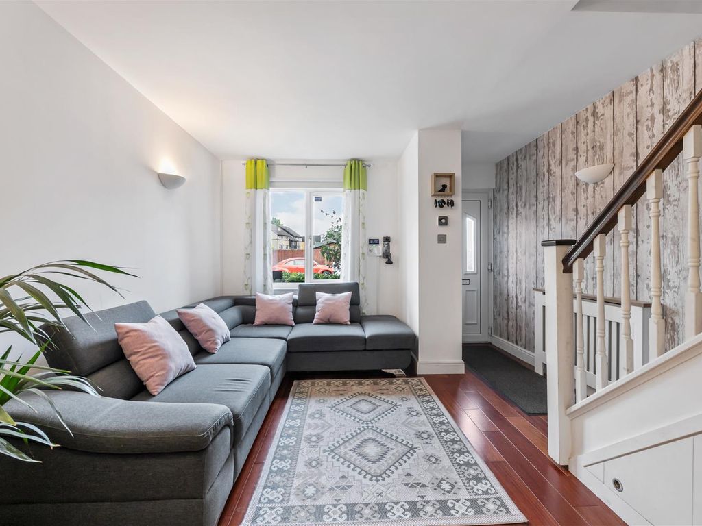 2 bed terraced house for sale in Anthony Road, London SE25, £400,000