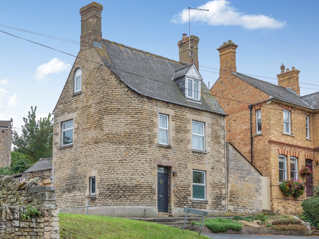 2 bed detached house for sale in Empingham Road, Stamford PE9, £400,000