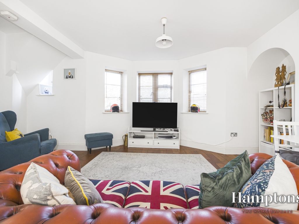 3 bed semi-detached house for sale in Eaglesfield Road, London SE18, £500,000
