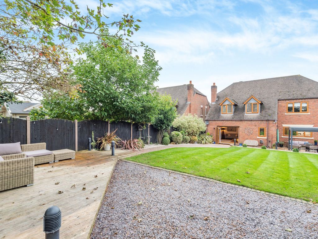 5 bed detached house for sale in Callow Hill Rock, Worcestershire DY14, £700,000