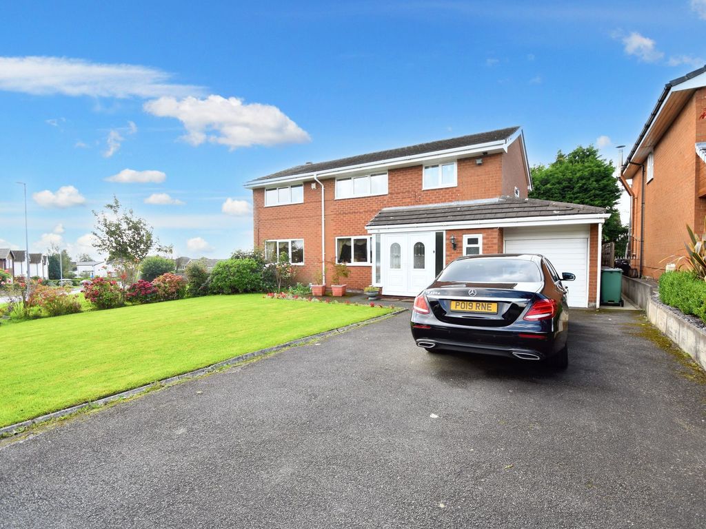 4 bed detached house for sale in Sergeants Lane, Whitefield M45, £625,000