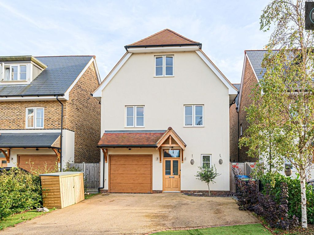 5 bed detached house for sale in Chigwell Grange, High Road, Chigwell, Essex IG7, £1,225,000