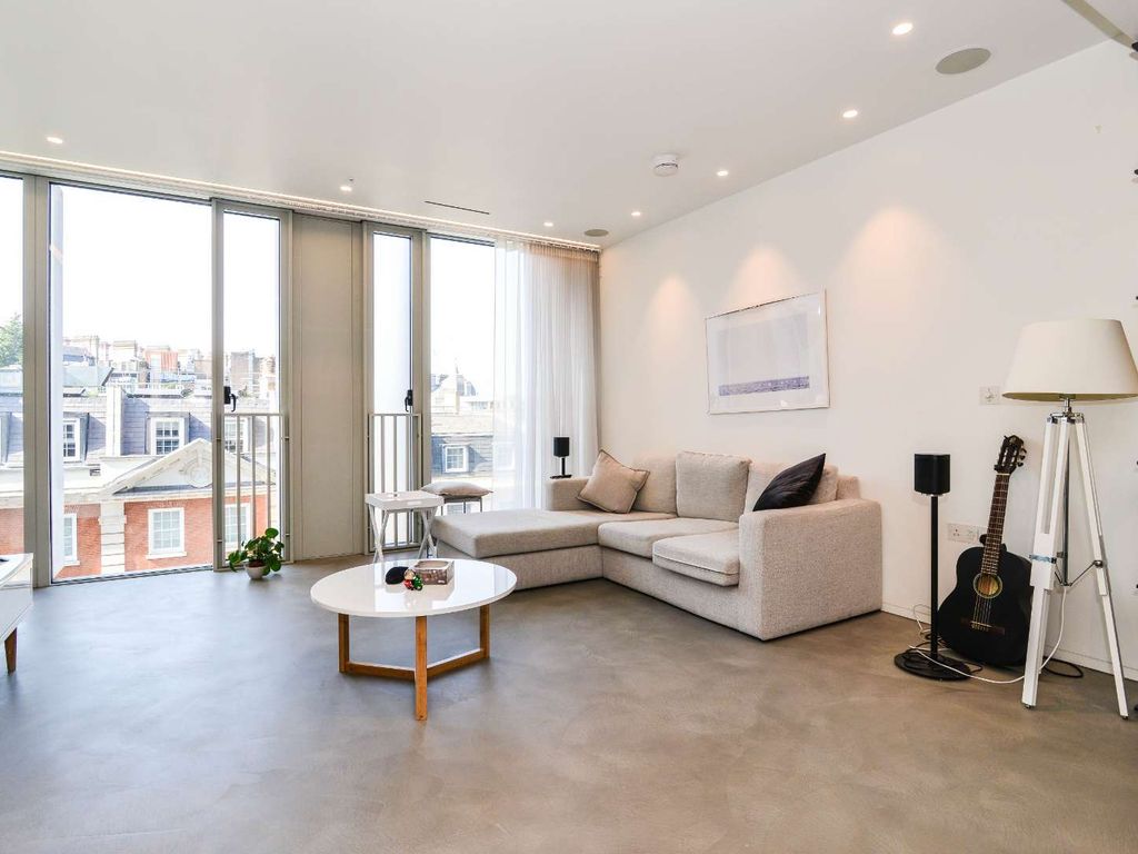 1 bed flat for sale in 83 Buckingham Palace Road, Victoria, London SW1W, £1,300,000