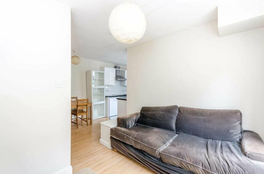 1 bed flat to rent in Boston Place, London NW1, £2,383 pcm