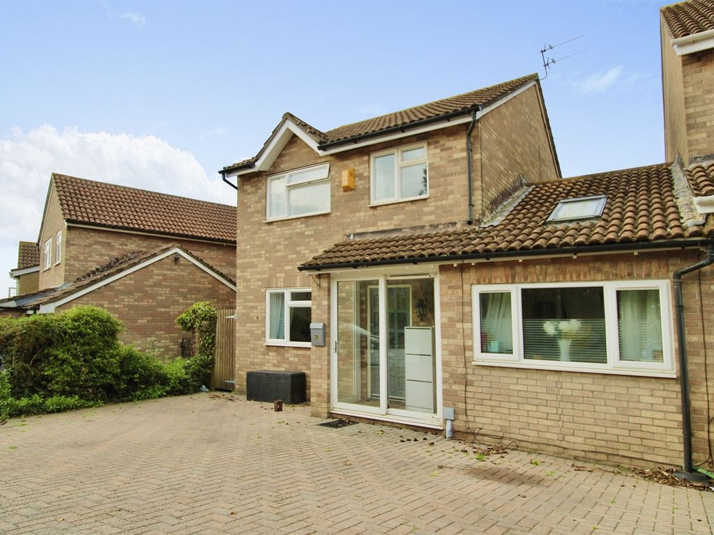 3 bed detached house for sale in Westminster Drive, Sully, Penarth CF64, £350,000