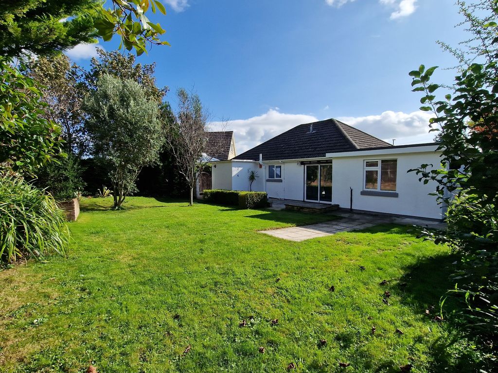 2 bed detached bungalow for sale in Barton, Torquay TQ2, £375,000