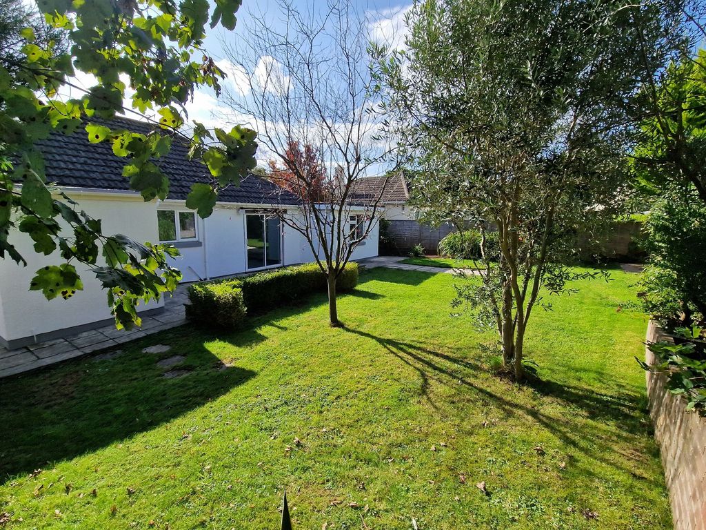 2 bed detached bungalow for sale in Barton, Torquay TQ2, £375,000