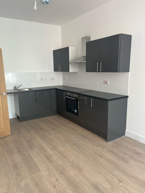 1 bed flat to rent in Wellington Street, Luton LU1, £900 pcm
