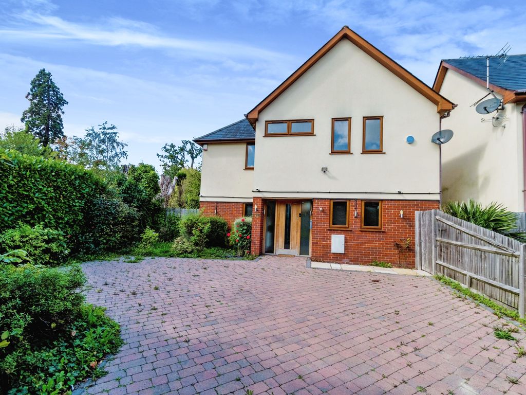 4 bed detached house for sale in Bassett Avenue, Bassett, Southampton, Hampshire SO16, £699,950