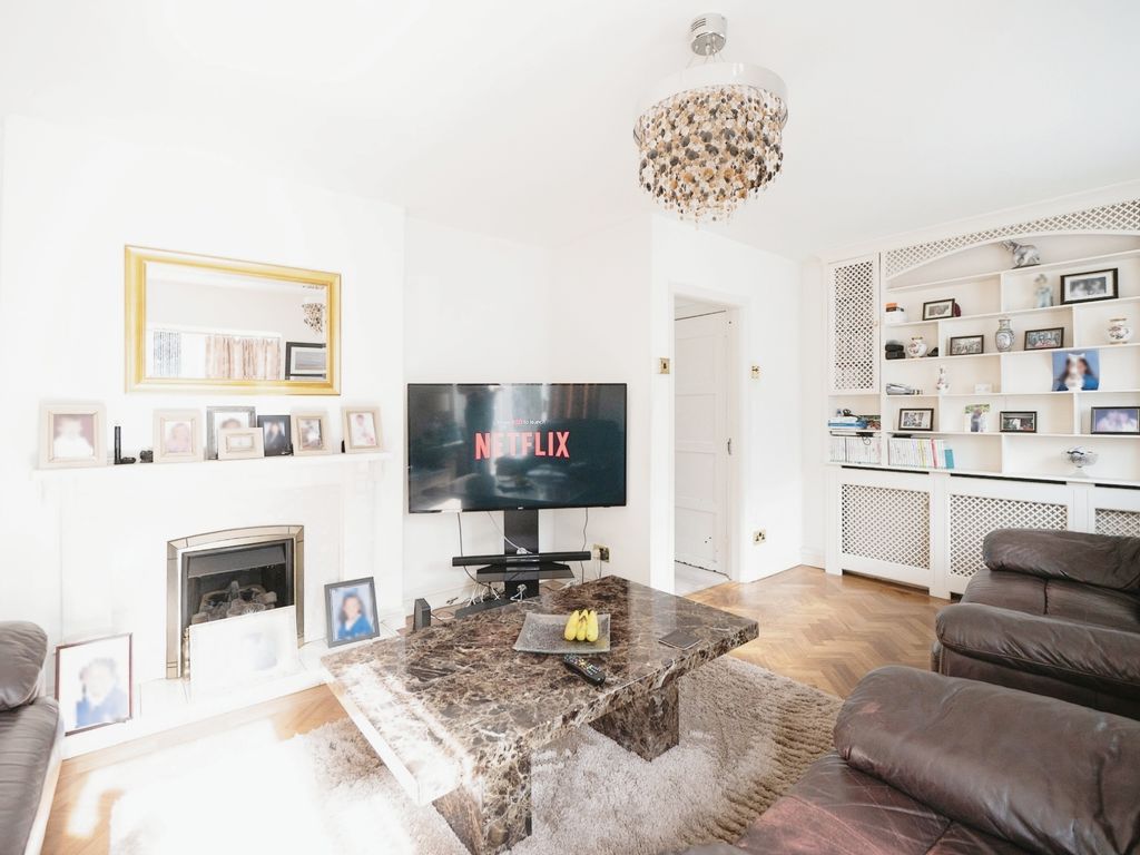 3 bed semi-detached house for sale in Warden Avenue, Romford RM5, £400,000