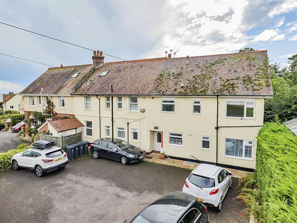9 bed property for sale in Marlpit Lane, Seaton EX12, £650,000