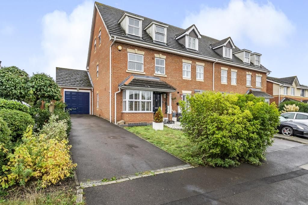 4 bed town house for sale in Bracknell, Berkshire RG12, £550,000