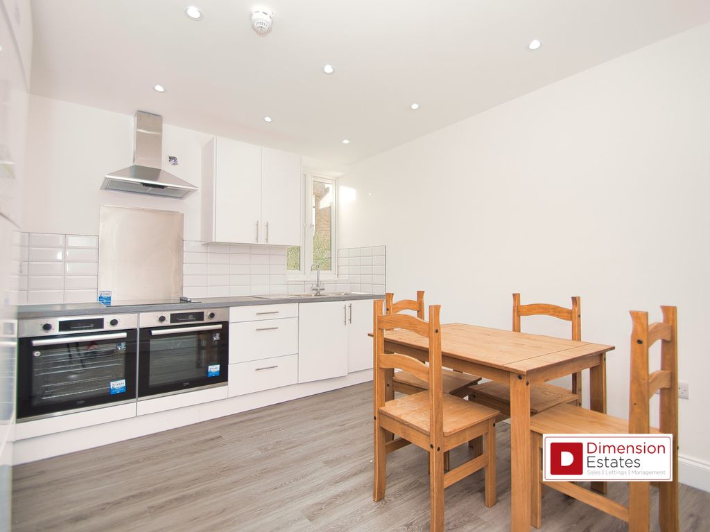 1 bed flat to rent in Chatsworth Road, London E5, £900 pcm