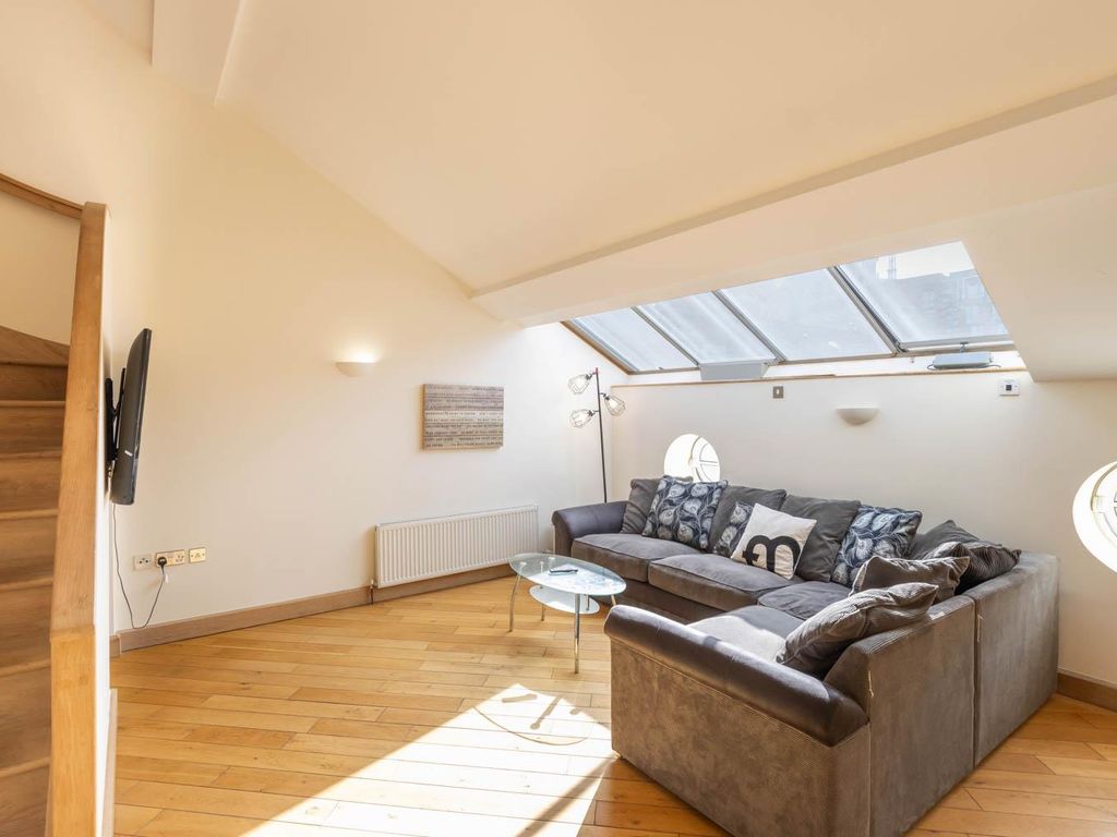 3 bed flat for sale in The Old Chapel, St. Pauls Square B3, £425,000