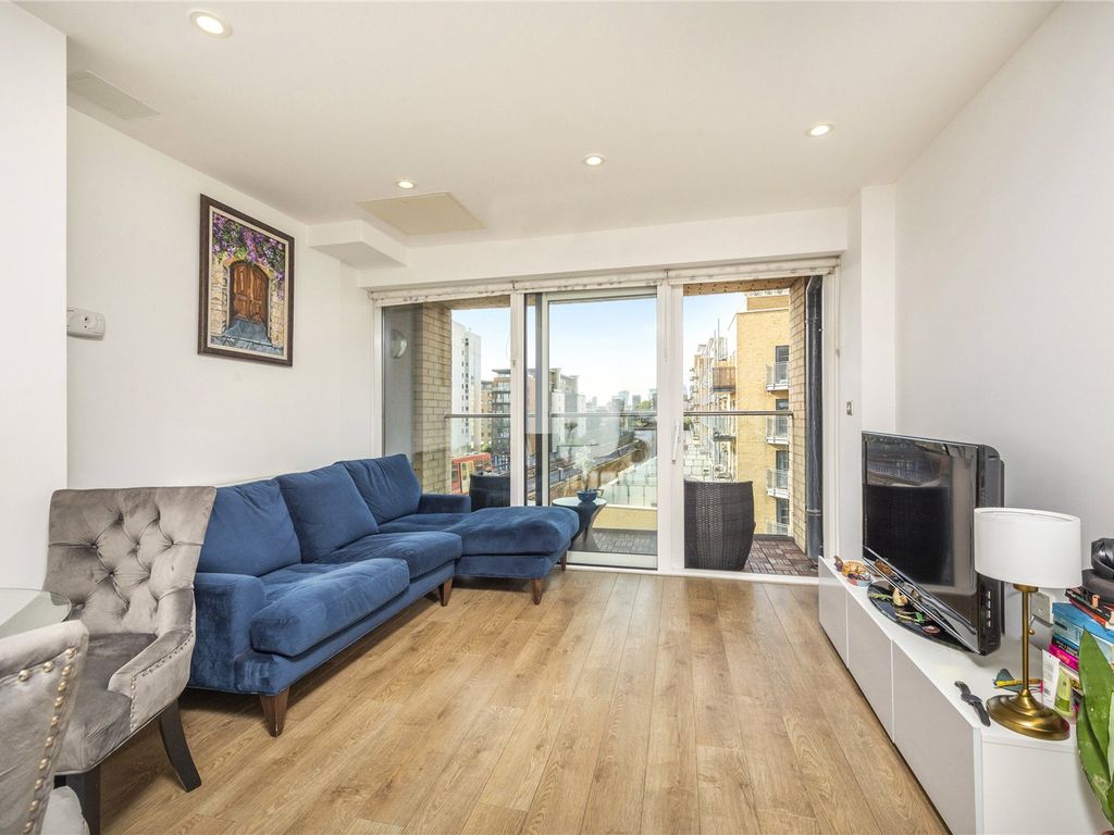 1 bed flat for sale in Lime View Apartments, 2 John Nash Mews E14, £388,000