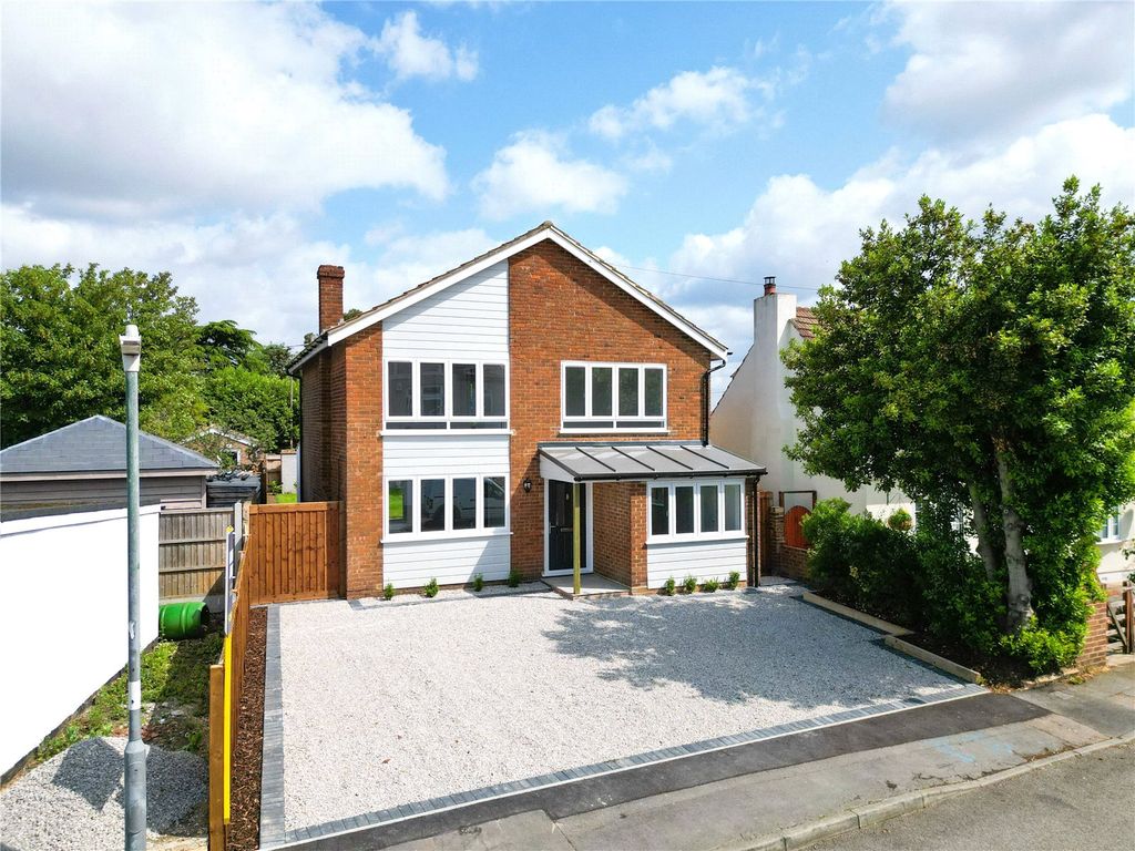 4 bed detached house for sale in Branton Road, Greenhithe, Dartford, Kent DA9, £600,000