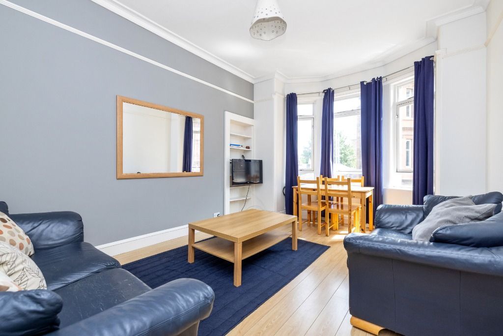 3 bed flat to rent in 10 (2F2) St Peter's Buildings, Viewforth, Edinburgh EH3, £2,275 pcm