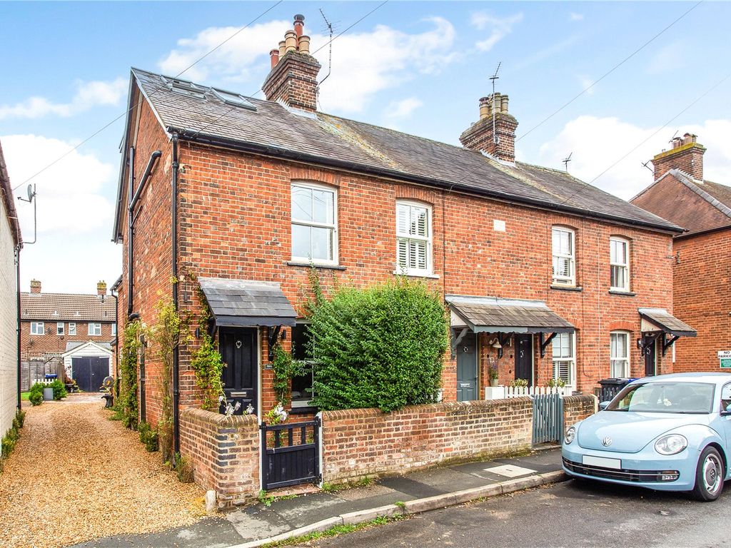 3 bed end terrace house for sale in Lakes Lane, Beaconsfield, Buckinghamshire HP9, £795,000