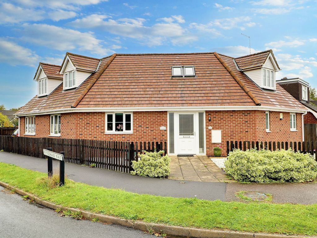 3 bed detached house for sale in Paget Place, Newmarket CB8, £525,000