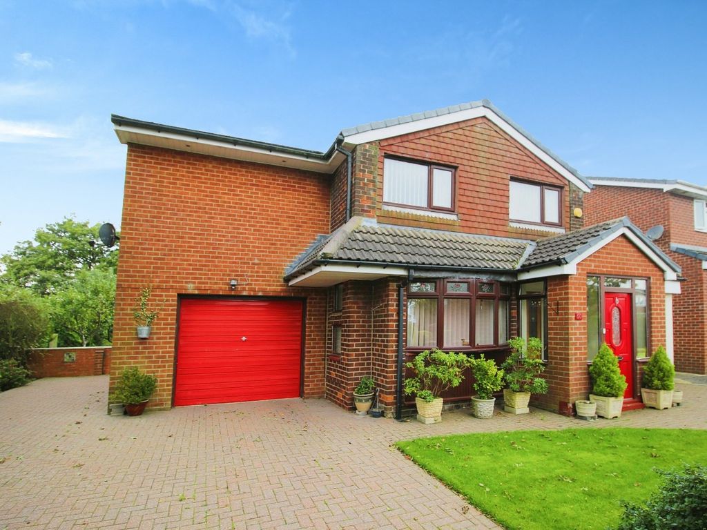 3 bed detached house for sale in College View, Consett, Durham DH8, £225,000