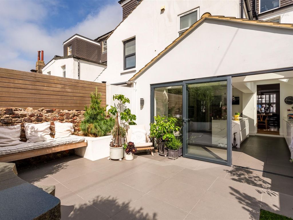 4 bed terraced house for sale in Connaught Terrace, Hove BN3, £975,000