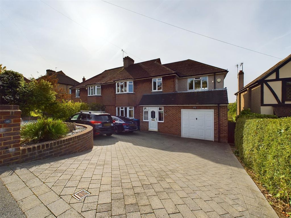 5 bed semi-detached house for sale in Bradmore Way, Coulsdon CR5, £850,000