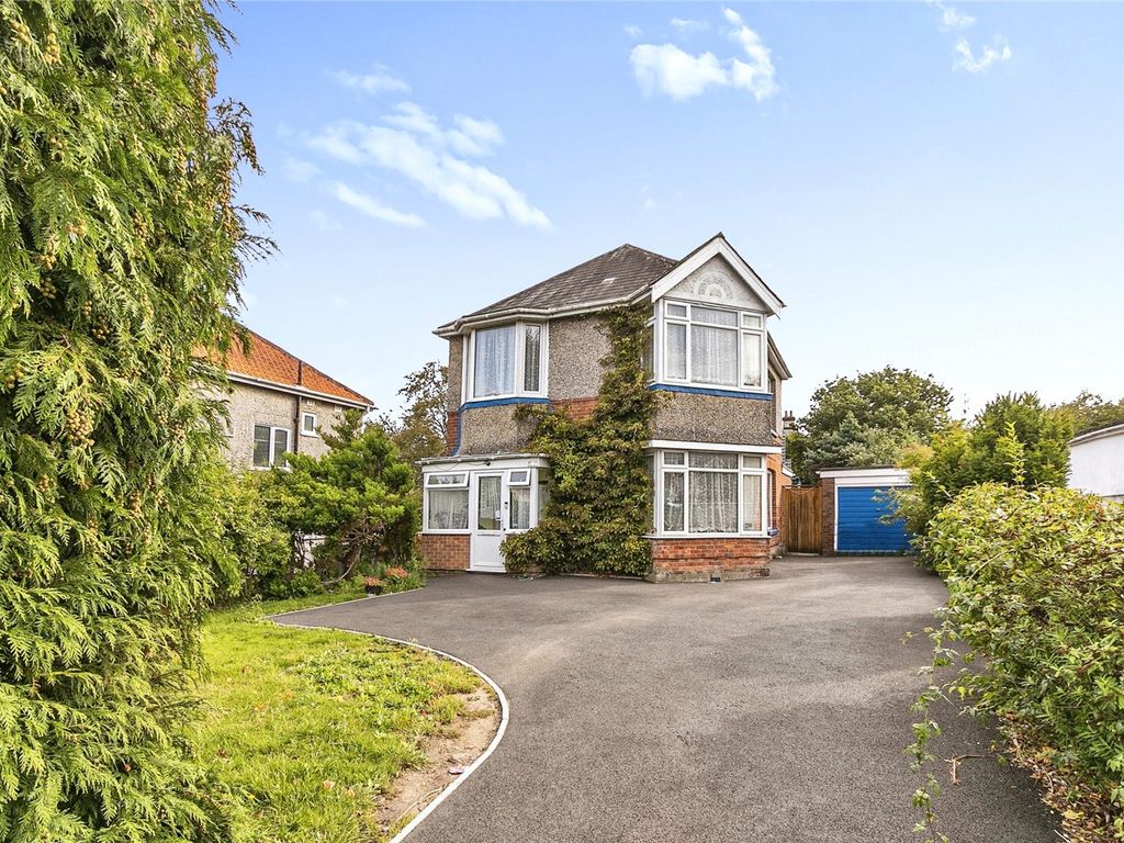 3 bed detached house for sale in Charminster Road, Charminster, Bournemouth, Dorset BH8, £425,000