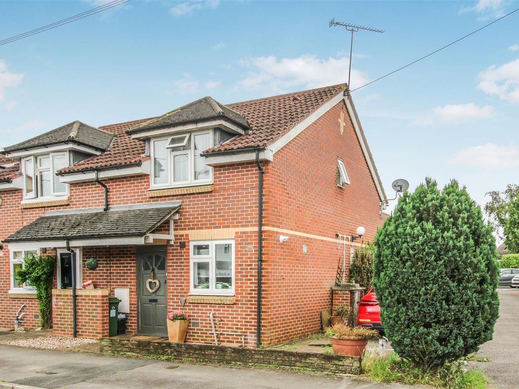 2 bed end terrace house for sale in Jasmine Terrace, Orchard Lane, Pilgrims Hatch, Brentwood CM15, £350,000