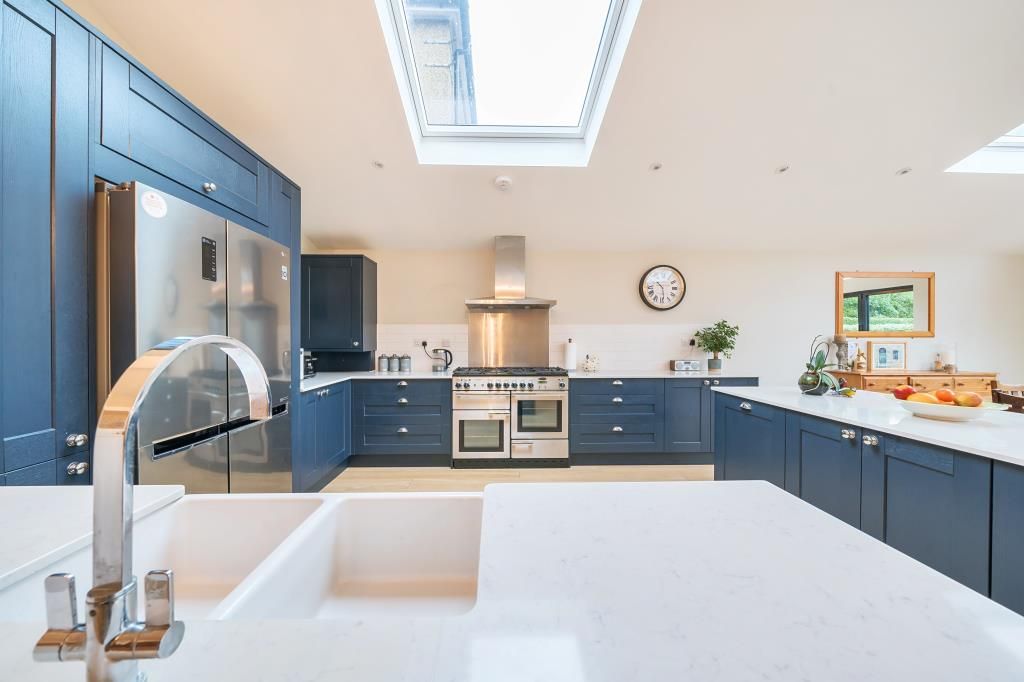 3 bed detached house for sale in Chesham, Buckinghamshire HP5, £750,000
