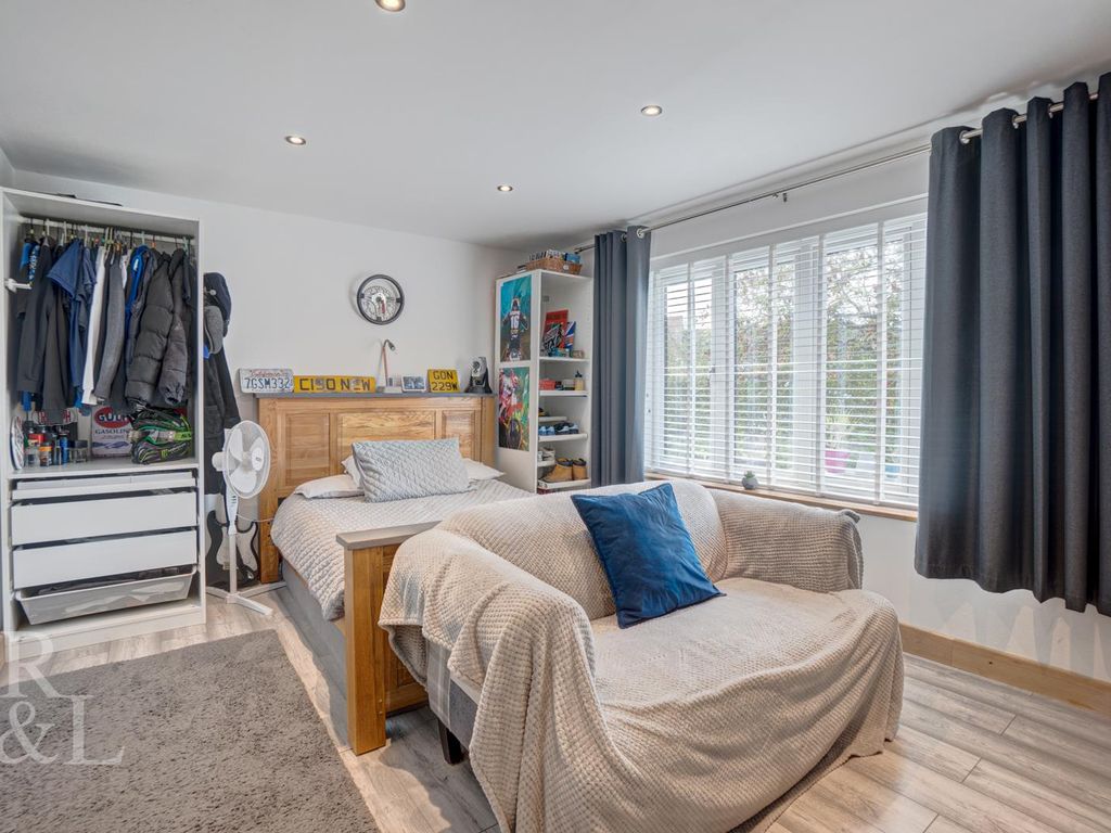 5 bed detached bungalow for sale in Money Hill, Ashby-De-La-Zouch LE65, £450,000