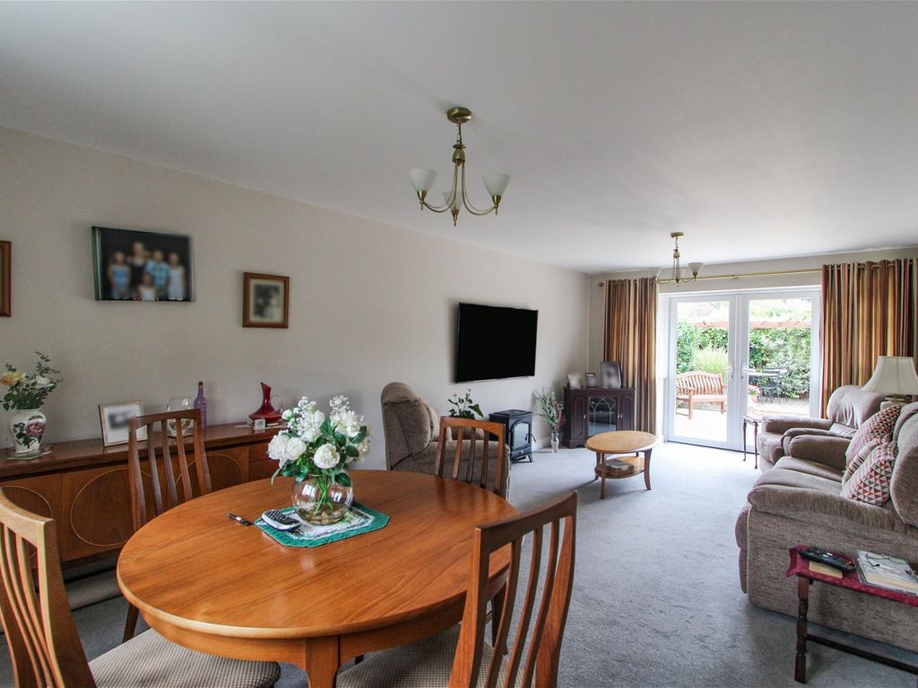 4 bed detached house for sale in Southampton Road, Hythe, Southampton SO45, £685,000