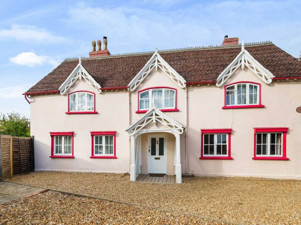 7 bed detached house for sale in Goldington Road, Bedford MK40, £1,200,000