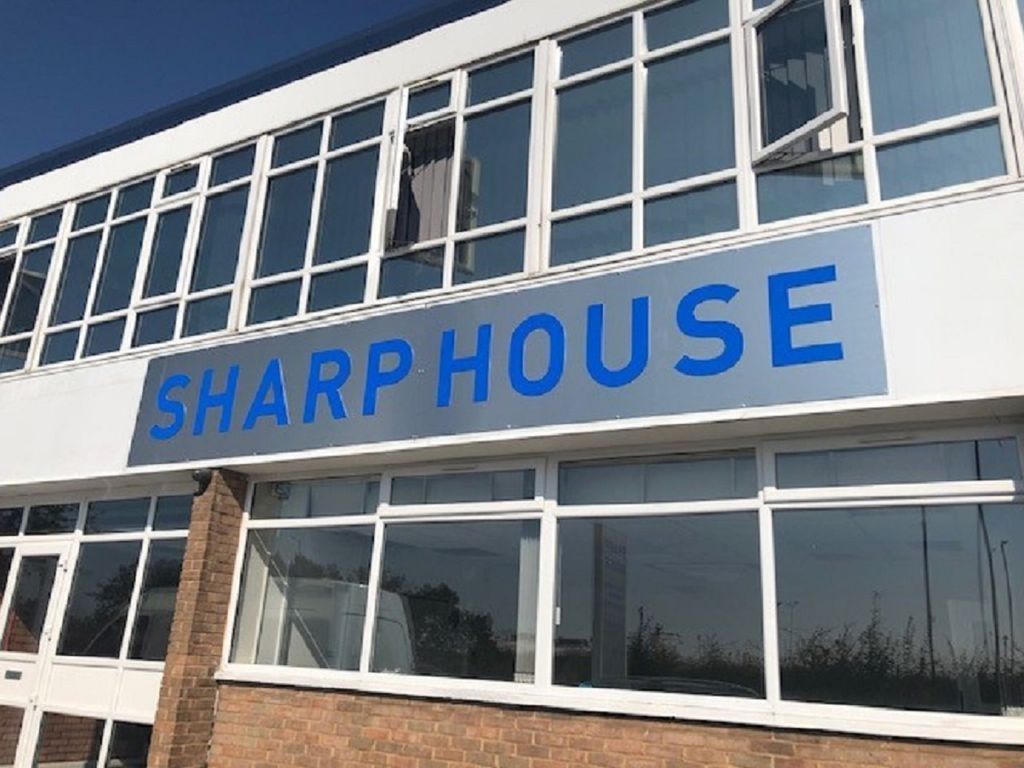 Office to let in Crompton Close, Basildon SS14, £14,400 pa