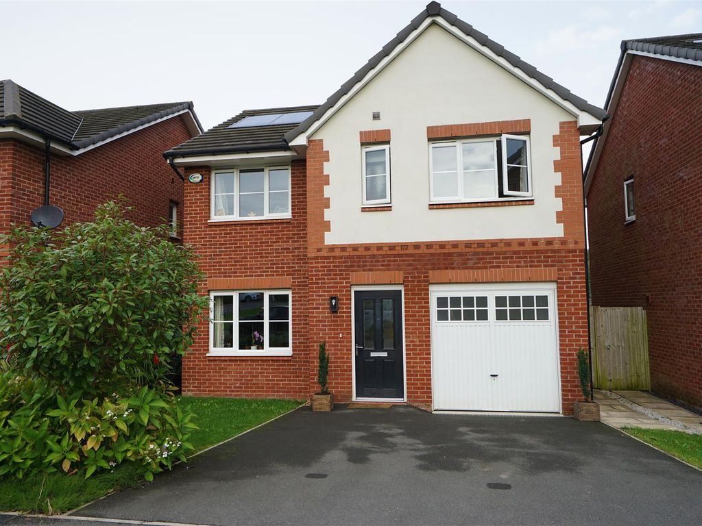4 bed detached house for sale in Barrow Nook Grove, Adlington, Chorley PR6, £360,000
