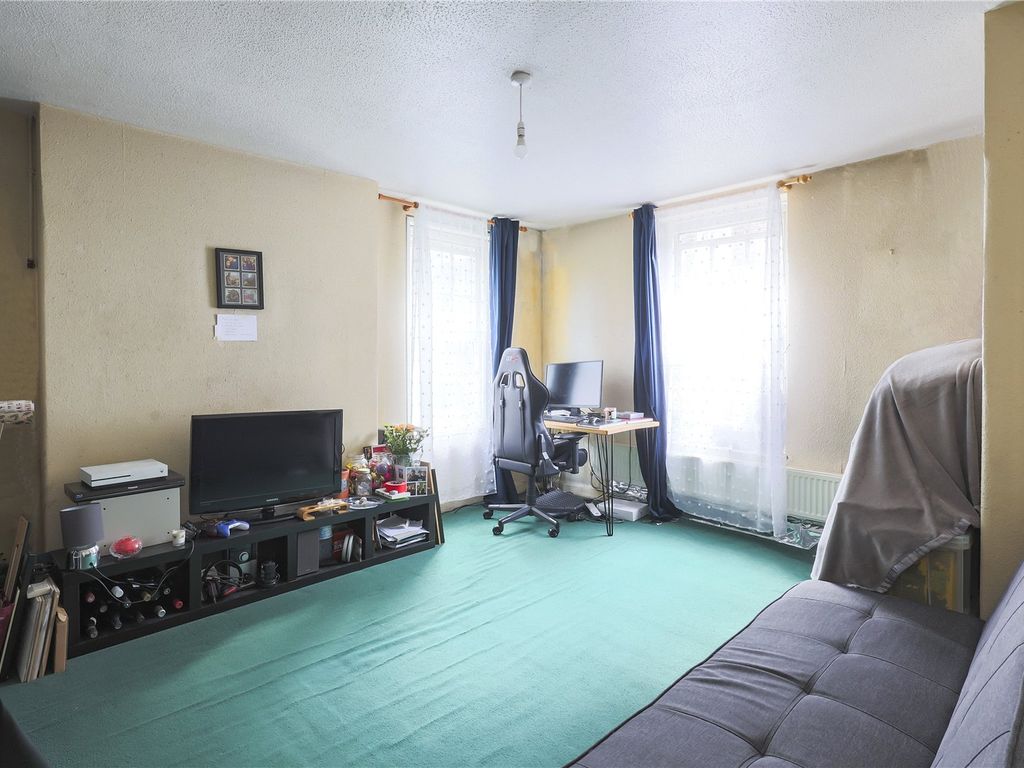 1 bed flat for sale in Biddeston Road, Islington, London N7, £350,000
