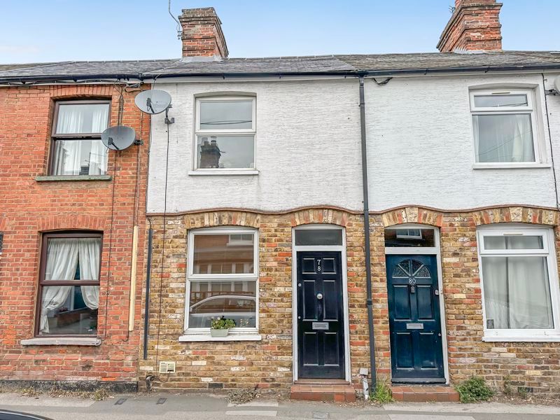 2 bed terraced house for sale in Station Road, Marlow SL7, £485,000
