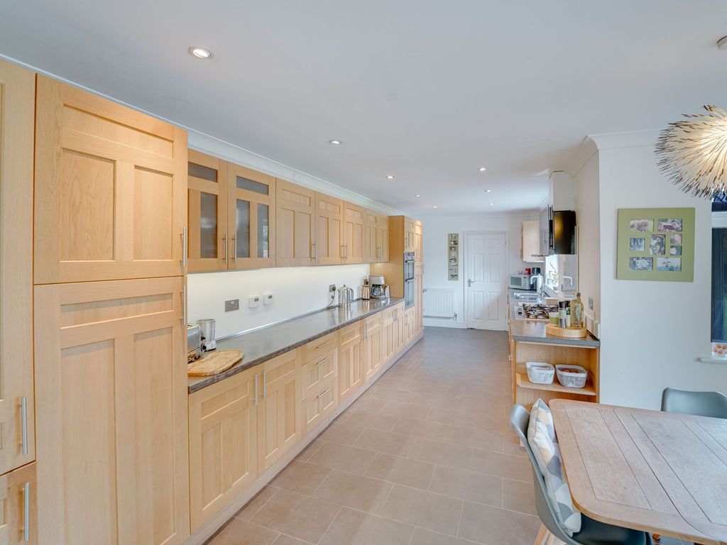 5 bed detached house for sale in Bury Close, Bury, Cambridgeshire. PE26, £730,000
