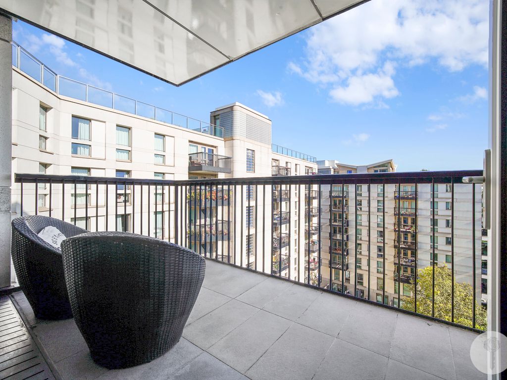 2 bed flat for sale in Vega House, Stratford E20, £456,000