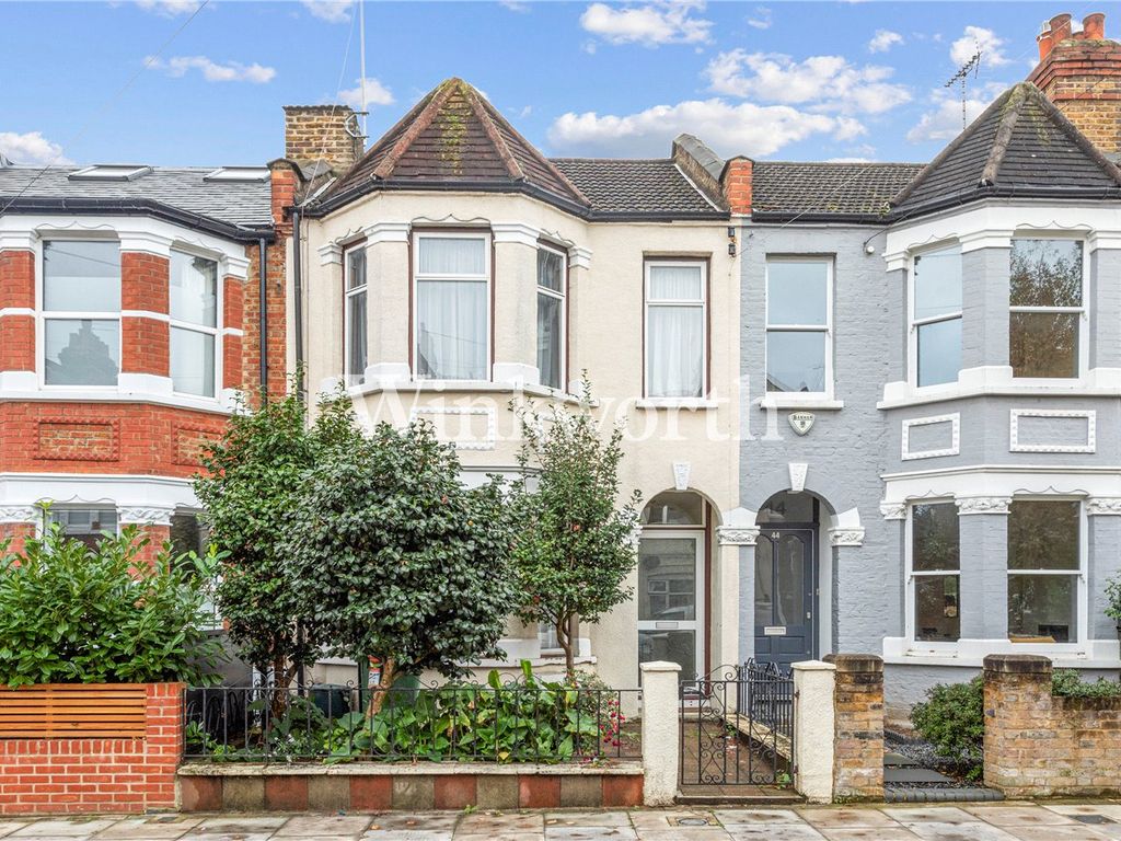 3 bed terraced house for sale in Kimberley Gardens, London N4, £850,000