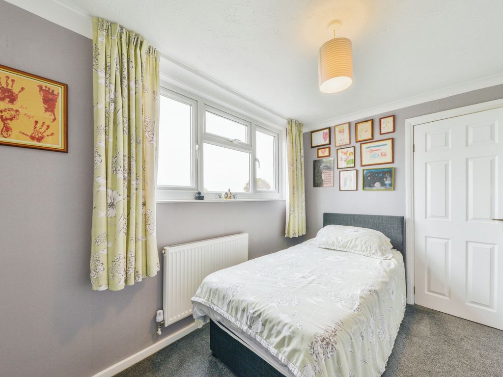3 bed bungalow for sale in Biggleswade Road, Upper Caldecote, Biggleswade, Bedfordshire SG18, £550,000