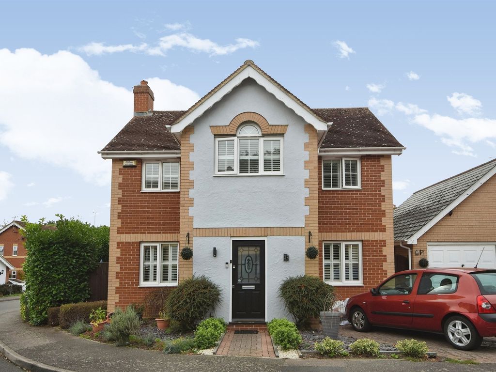 3 bed detached house for sale in Sedgefield Way, Braintree CM7, £400,000
