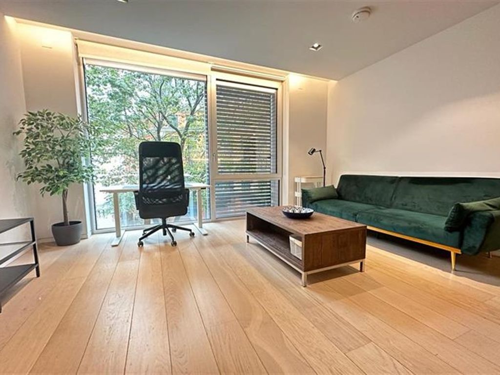 New home, 1 bed flat for sale in Vicary House, Bartholomew Close, Barbican, London EC1A, £880,000