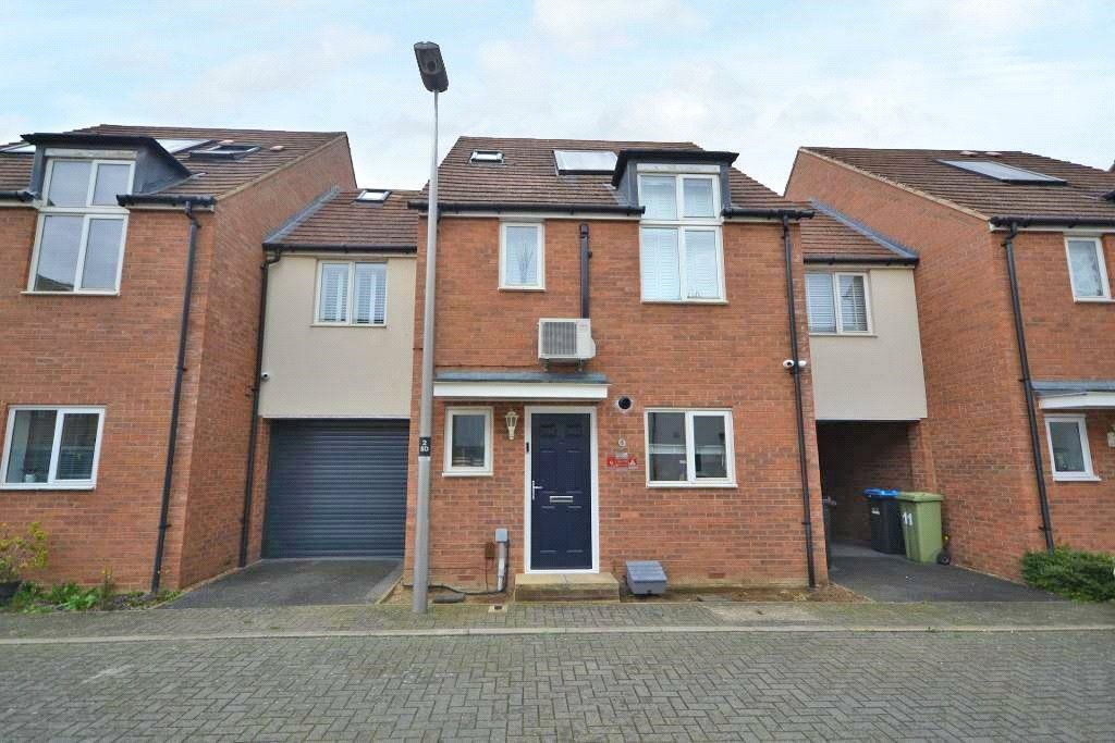 4 bed terraced house for sale in Swithland, Broughton, Milton Keynes, Buckinghamshire MK10, £420,000