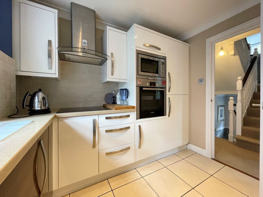 4 bed town house for sale in Poole Quay, Poole BH15, £500,000