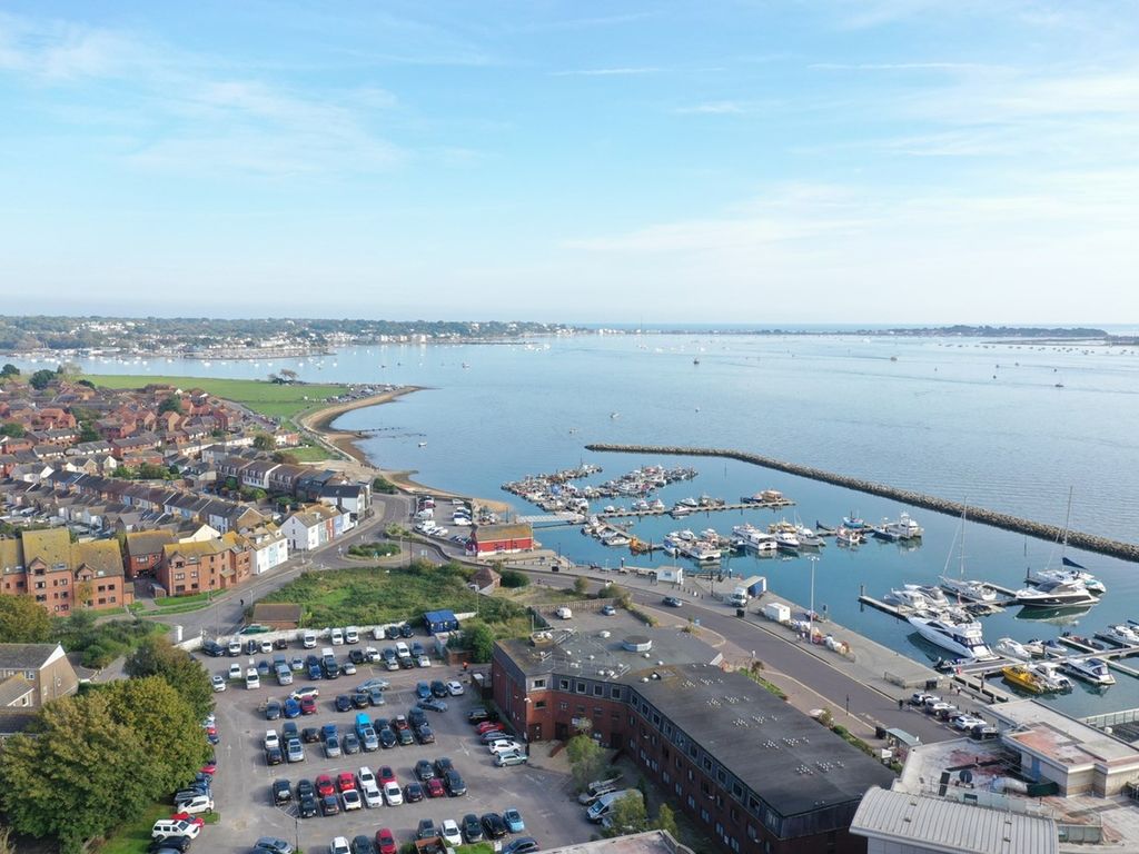 New home, 1 bed flat for sale in East Quay Rd, Poole Quay, Poole BH15, £200,000