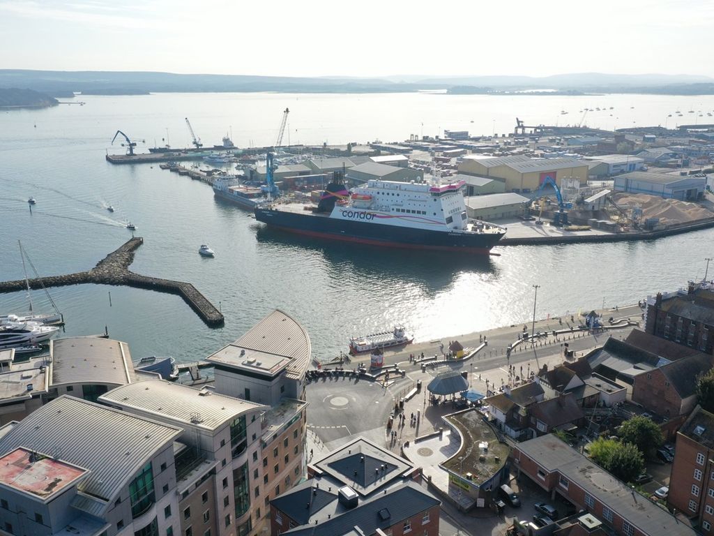 New home, 2 bed flat for sale in East Quay Road, Poole Quay, Poole BH15, £325,000