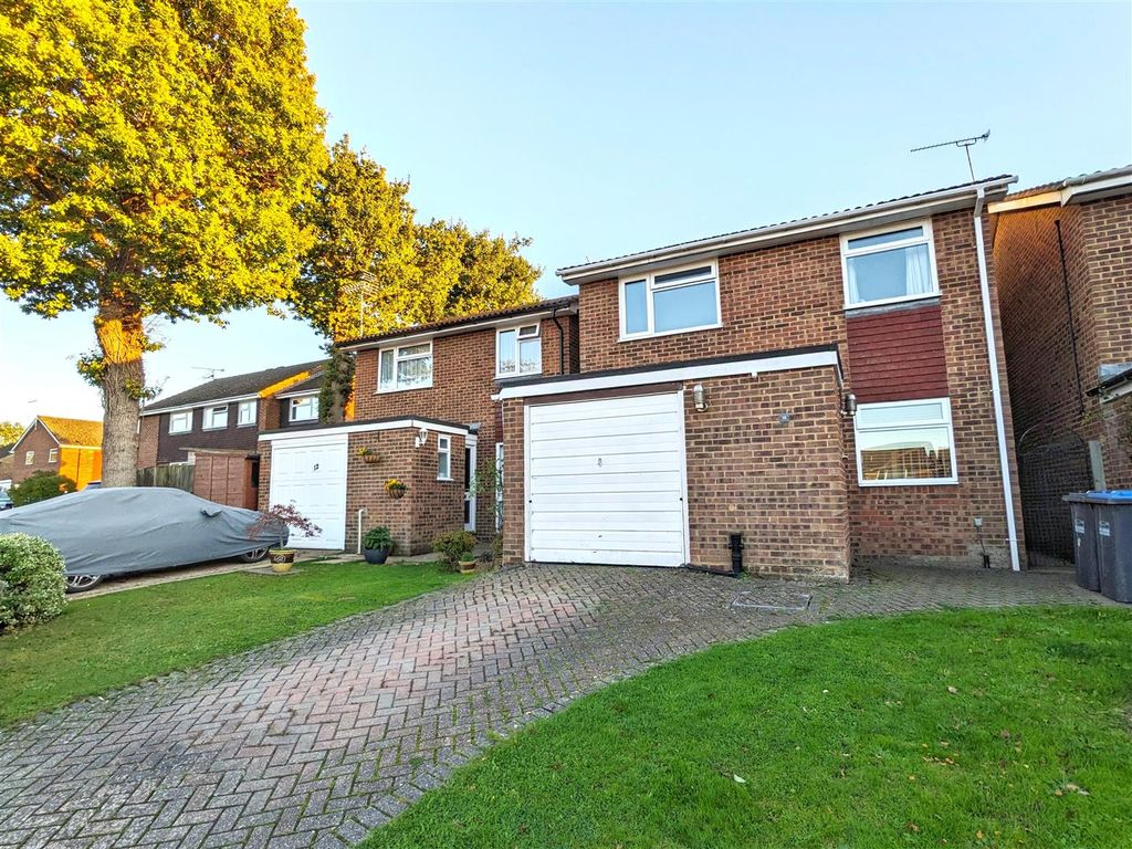 3 bed detached house for sale in Burdocks Drive, Burgess Hill RH15, £450,000