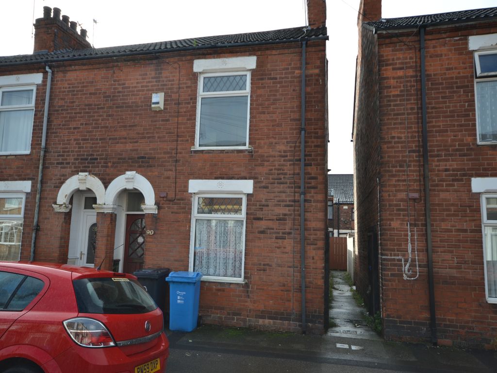2 bed terraced house to rent in Wynburg Street, Hull HU9, £525 pcm